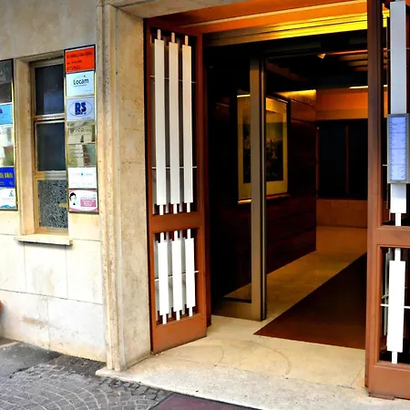 Hotel Bed And Breakfast At Home Di Chiara