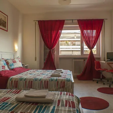 Hotel Bed And Breakfast At Home Di Chiara *